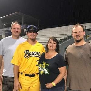 Meet your Posher, Lenore